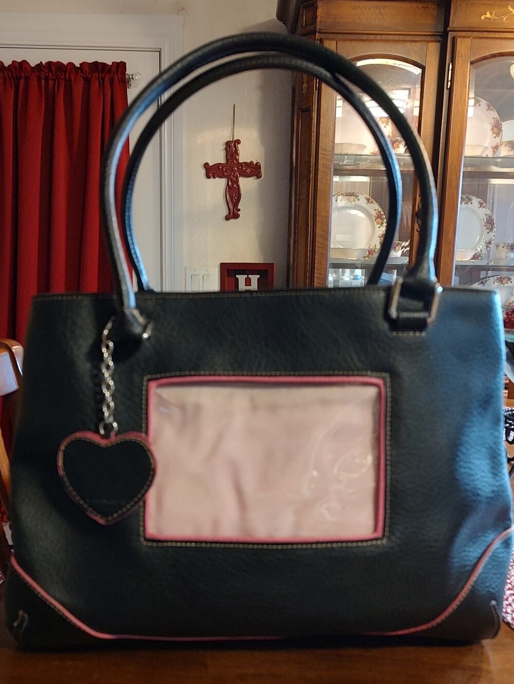 Liz Claiborne Photo Display Black Handbag with Pink Accent and Heart Charm